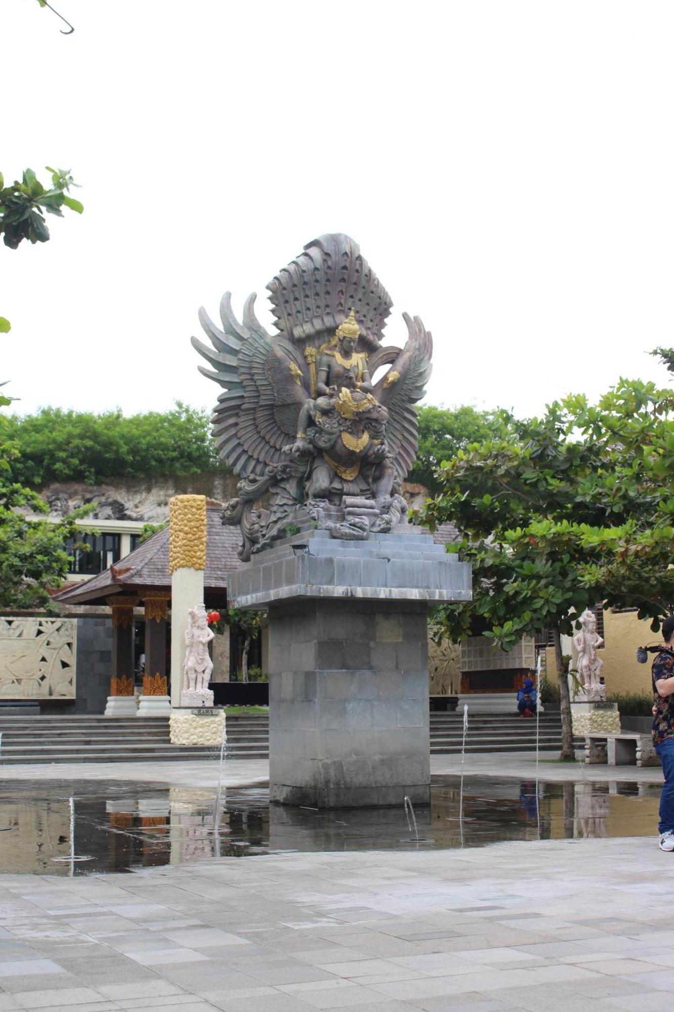The Kirana Ungasan Villa Jimbaran Kültér fotó