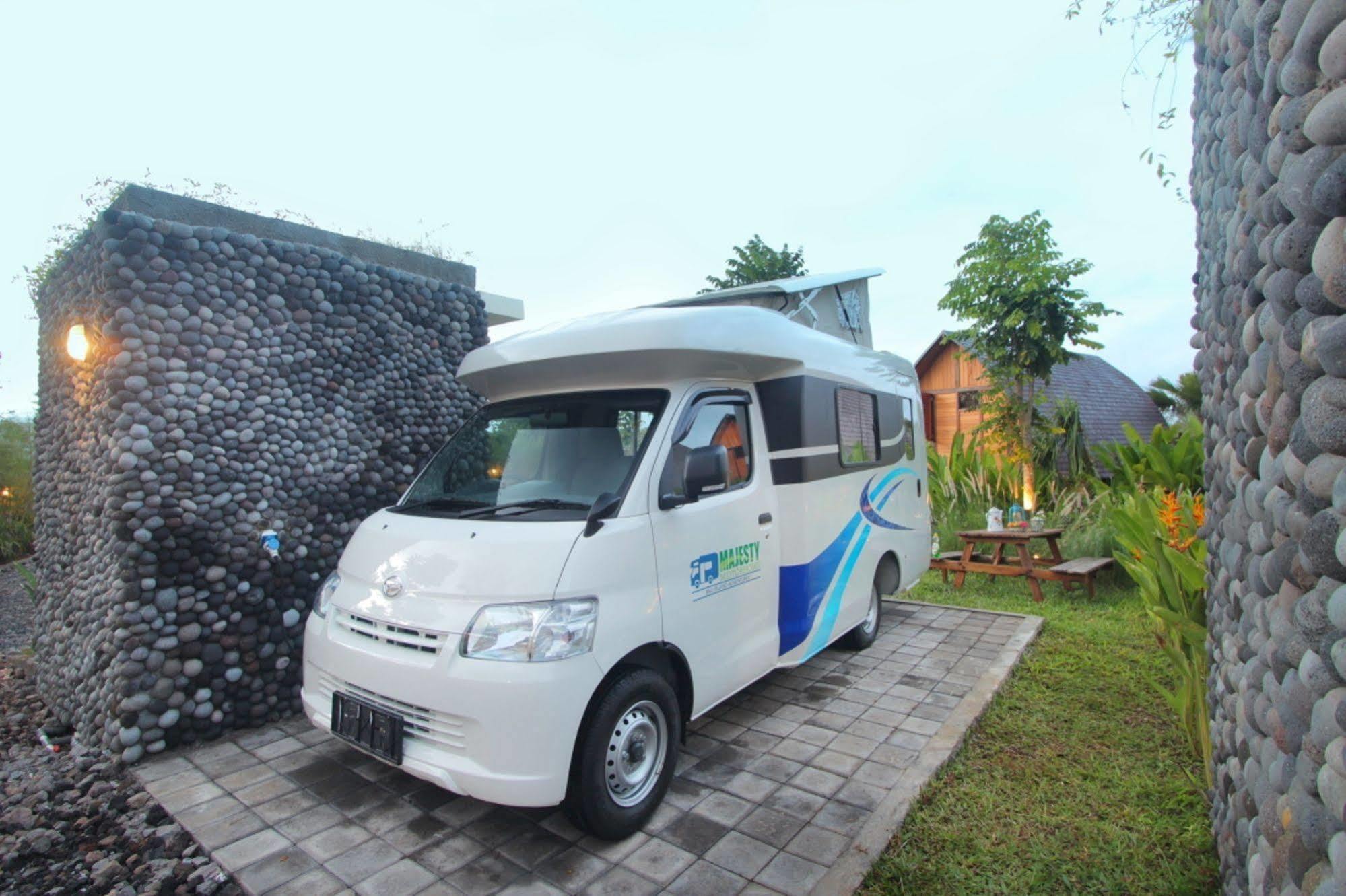 The Kirana Ungasan Villa Jimbaran Kültér fotó