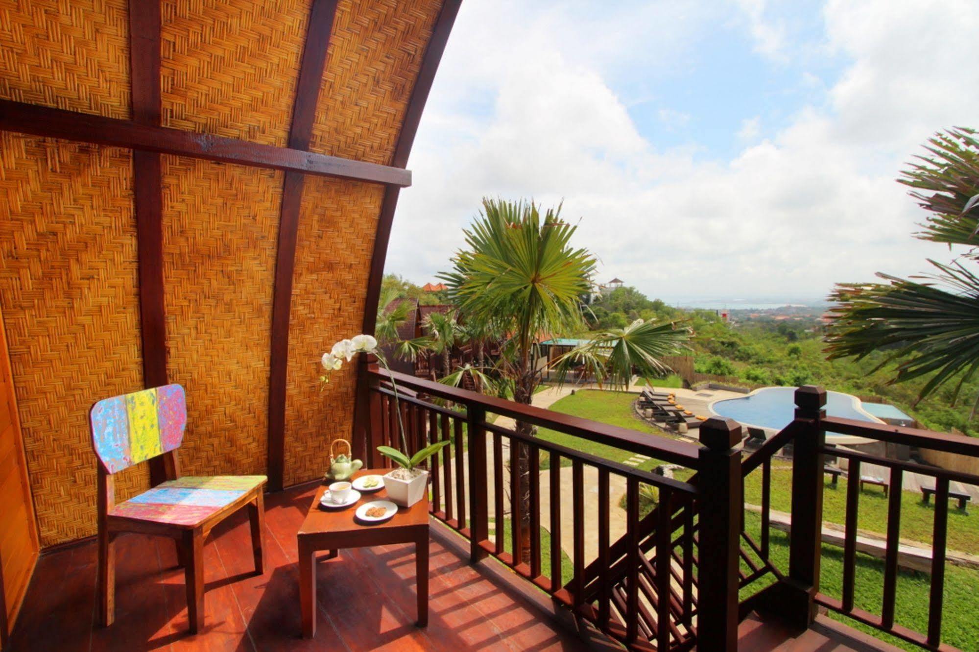 The Kirana Ungasan Villa Jimbaran Kültér fotó