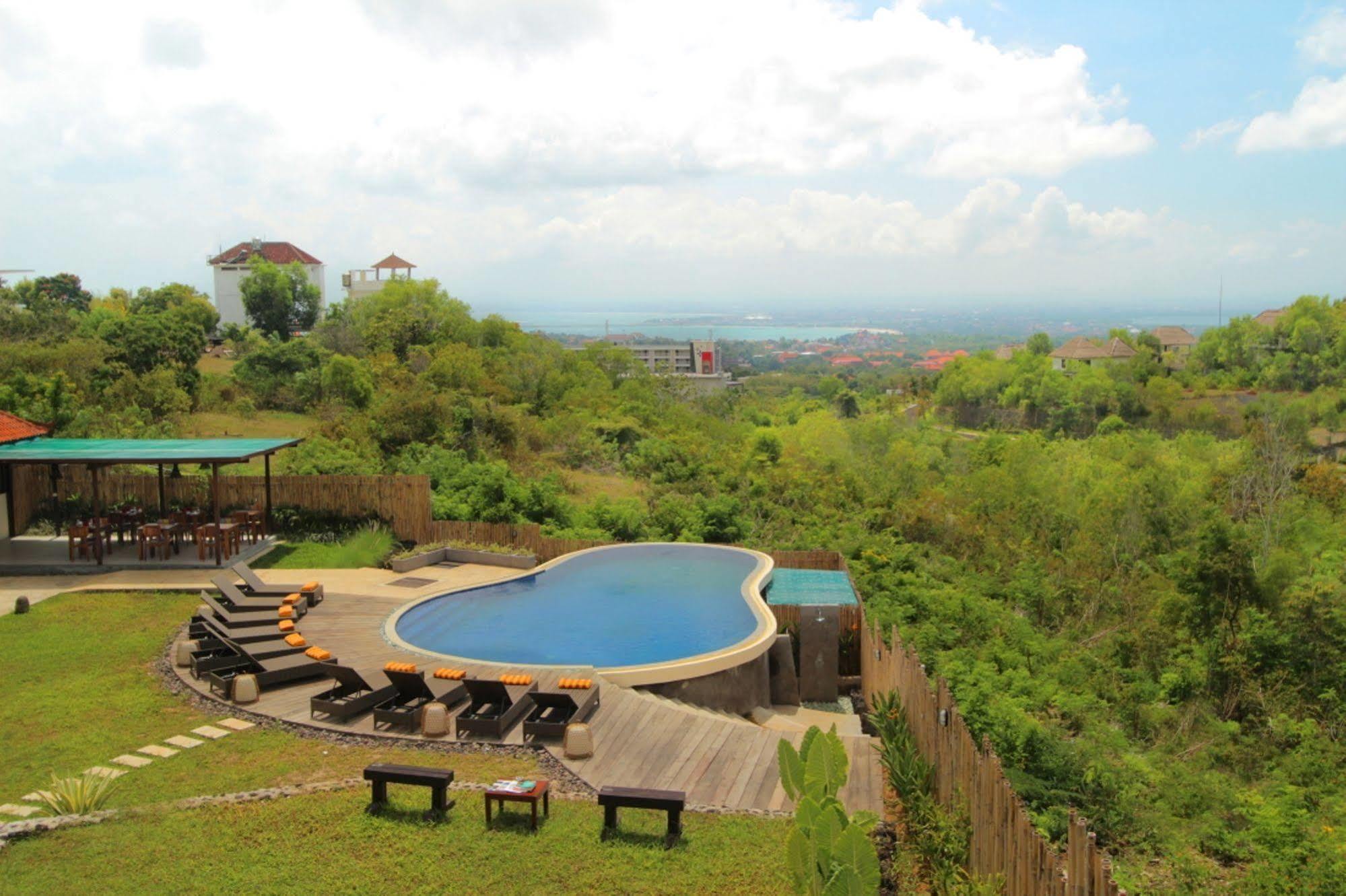 The Kirana Ungasan Villa Jimbaran Kültér fotó