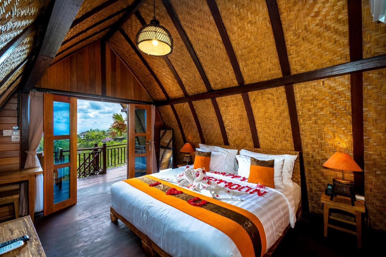 The Kirana Ungasan Villa Jimbaran Kültér fotó