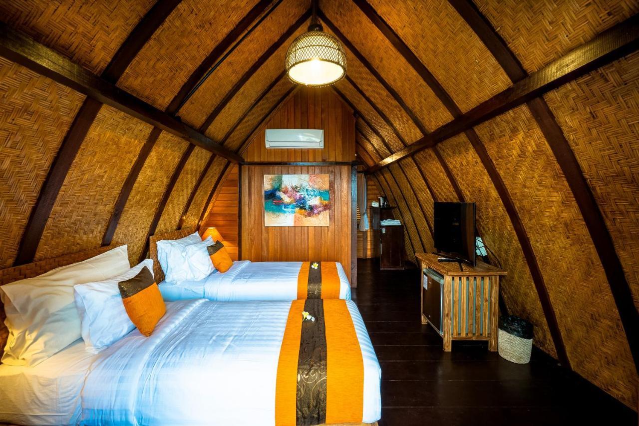 The Kirana Ungasan Villa Jimbaran Kültér fotó